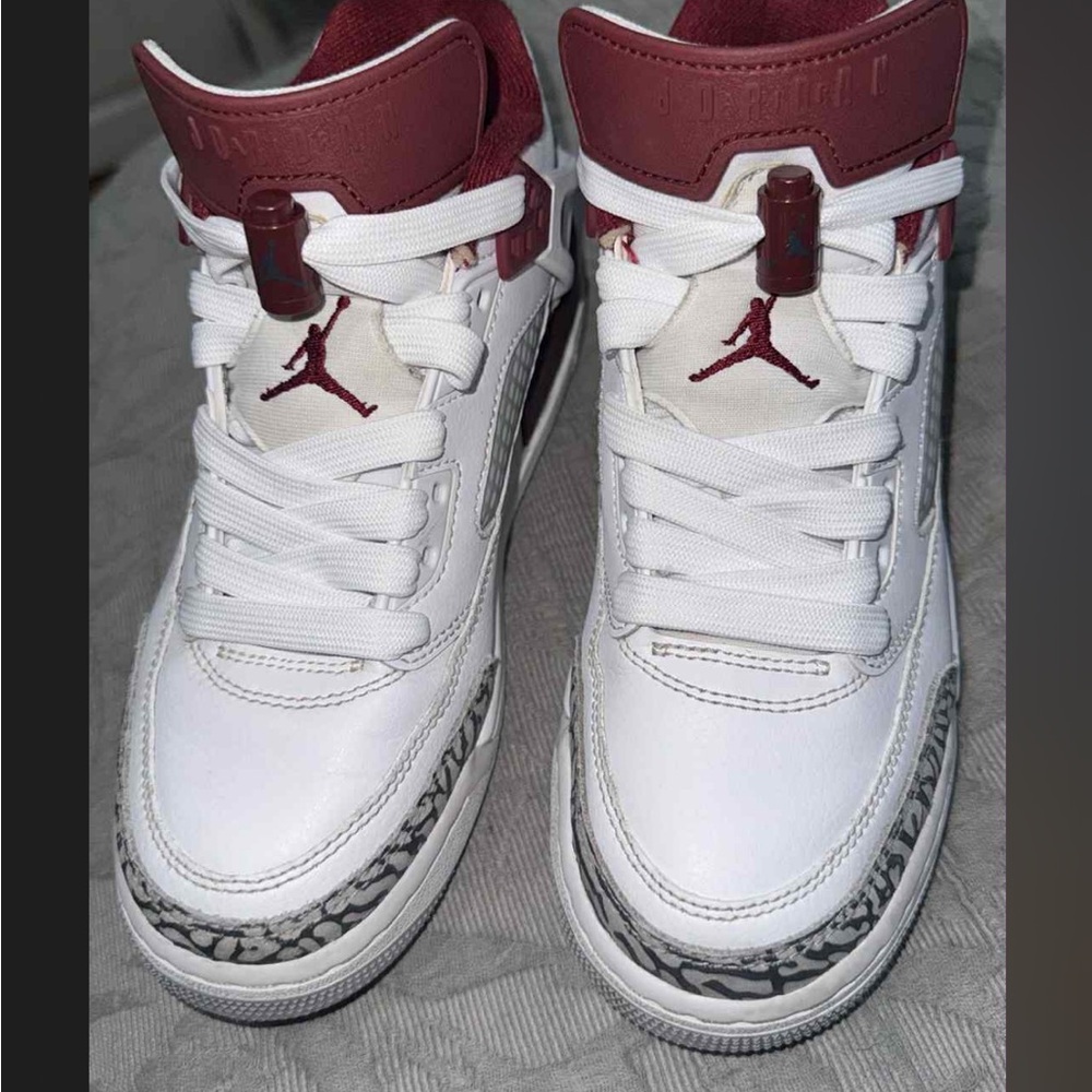 Jordan Kids Sneakers in White and Maroon